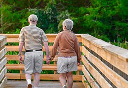 Bien vieillir : Un défi de société pour les seniors